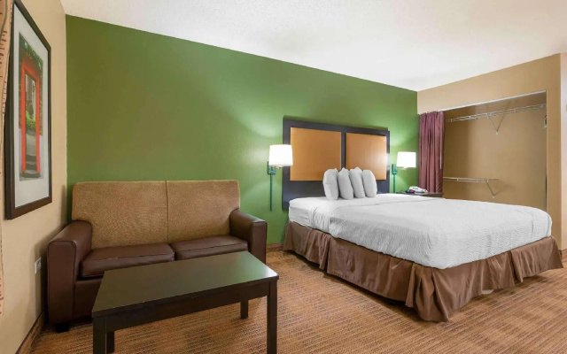 photo 4 of Extended Stay America Chicago Schaumburg Convention Center