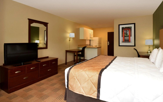 photo 5 of Studio 6 Extended Stay Fairfield, OH - Cincinnati