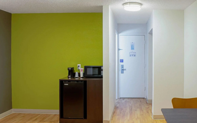 photo 5 of Studio Lodge Springdale Cincinnati