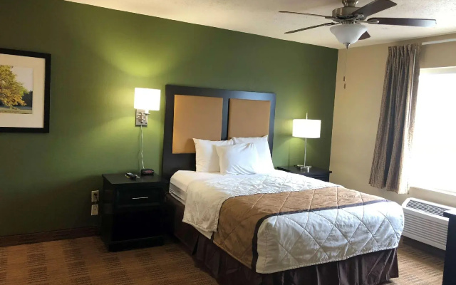 photo 3 of Extended Stay America Cincinnati Blue Ash Kenwood Road