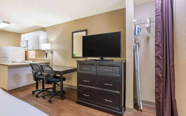 photo 2 of Extended Stay America Columbia Stadium Blvd.