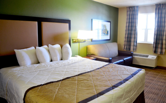 photo 3 of Extended Stay America Select Suites Denver Lakewood South
