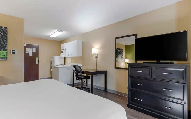 photo 5 of Baymont by Wyndham Auburn Hills South