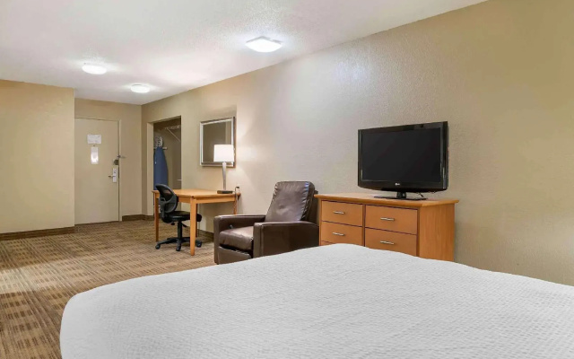 photo 5 of Extended Stay America Detroit Warren