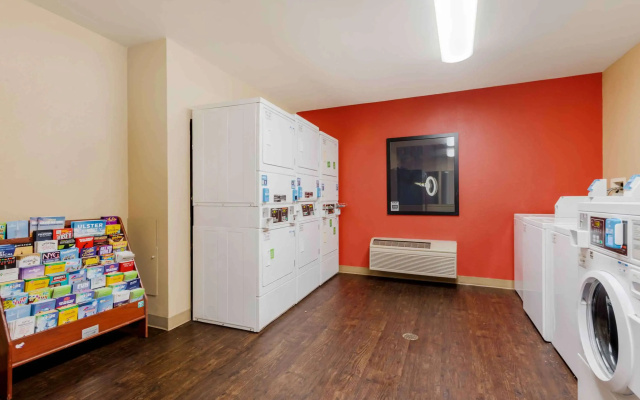 photo 4 of Extended Stay America Suites Elizabeth Newark Airport