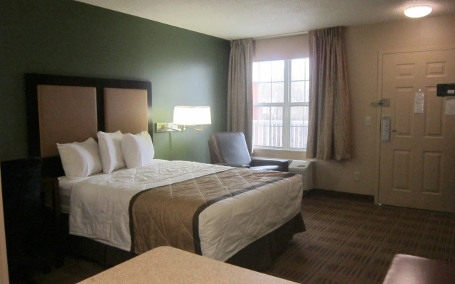 photo 5 of Extended Stay America Select Suites Fayetteville Owen Dr