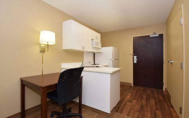 photo 3 of Extended Stay America Suites Hampton Coliseum