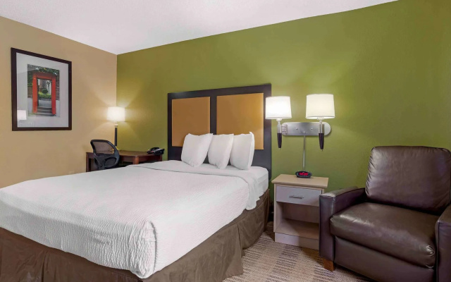 photo 3 of Extended Stay America Suites Houston Med Ctr Greenway Plaza