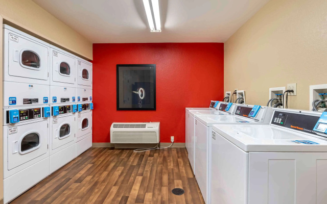photo 4 of Extended Stay America Suites Indianapolis Airport