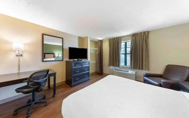 photo 3 of Extended Stay America Indianapolis North Carmel