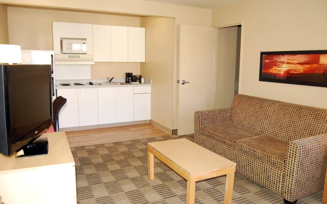 photo 3 of Extended Stay America Las Vegas Valley View