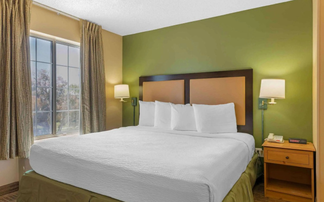 photo 4 of Extended Stay America Suites Los Angeles Torrance Del Amo Ci