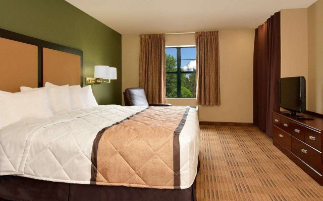 photo 4 of Extended Stay America Suites Madison Junction Court