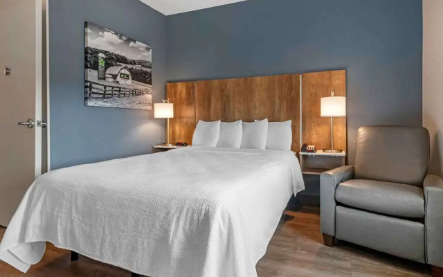 photo 3 of Extended Stay America Premier Suites Melbourne Palm Bay