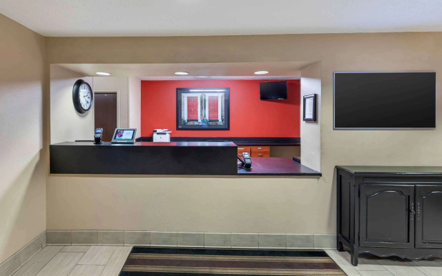 photo 4 of Extended Stay America Select Suites - Milwaukee - Wauwatosa