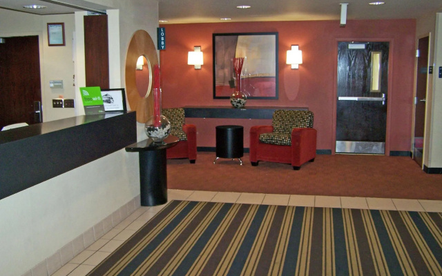 photo 2 of Suburban Studios Minneapolis Bloomington