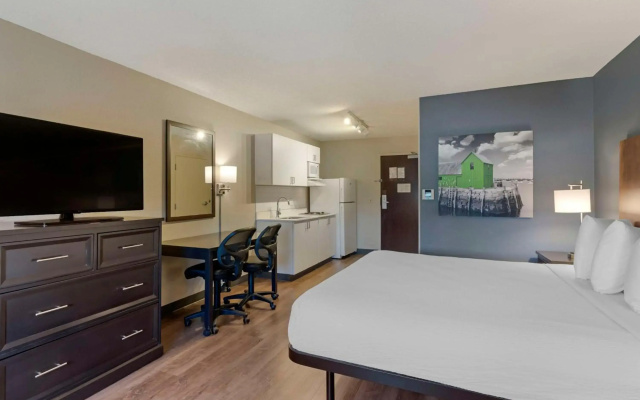 photo 5 of Extended Stay America Suites Oakland Alameda Airport