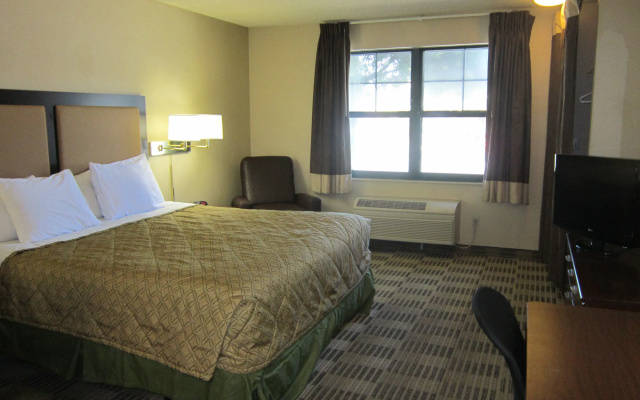photo 3 of Extended Stay America Suites - Oakland - Emeryville