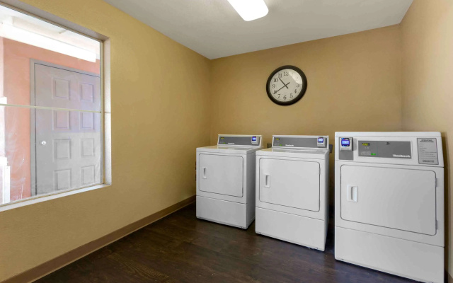 photo 4 of Extended Stay America Phoenix - Chandler - E. Chandler Blvd.