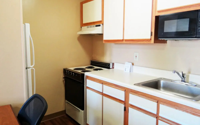 photo 5 of Extended Stay America Raleigh Cay Harrison Ave.