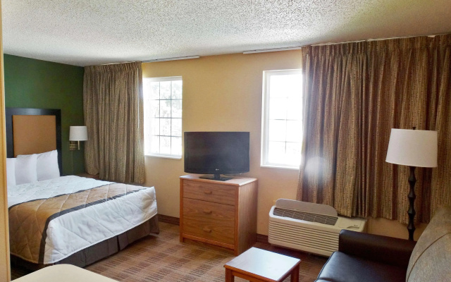 photo 3 of MainStay Suites Raleigh North