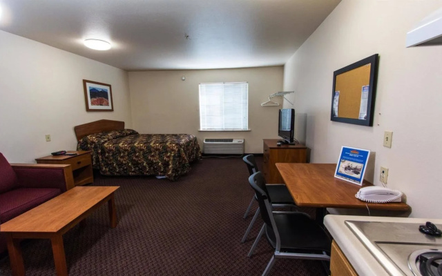photo 2 of WoodSpring Suites Fayetteville I-49