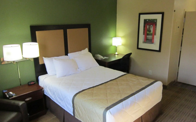 photo 4 of Extended Stay America Select Suites - Orlando - Conven Ctr - Sports Complex