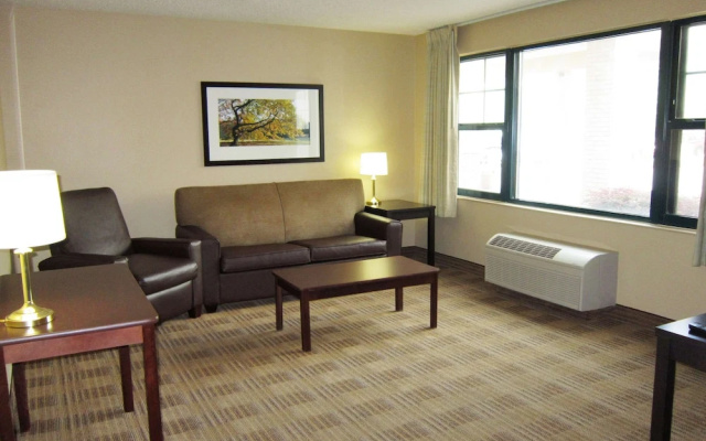 photo 3 of Extended Stay America Somerset Franklin