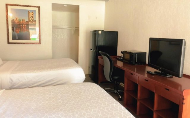 photo 4 of Super 8 by Wyndham San Jose Airport