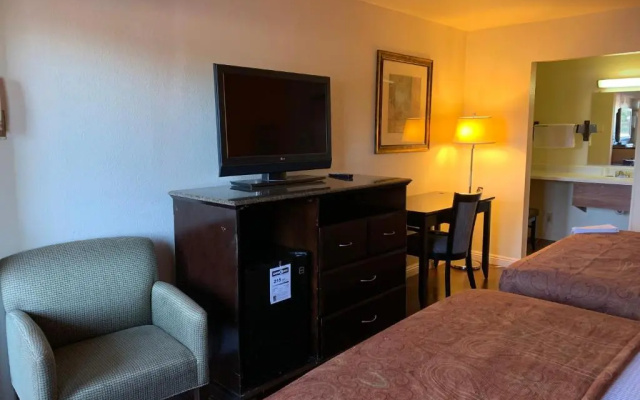 photo 4 of Lancaster Inn