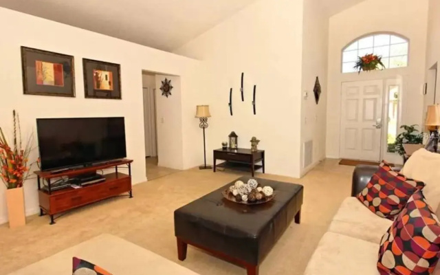 photo 5 of Fabulous 3 Bed Villa - Privacy & South Facing Pool, Davenport, US