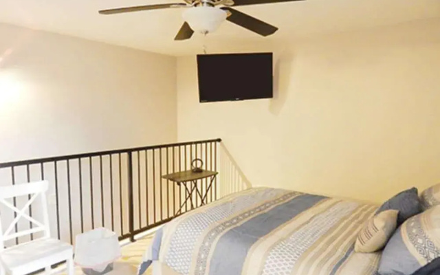 photo 4 of Fabulous Pristine Park Side Townhome