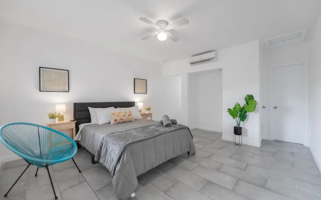 photo 4 of Fabulous Studio 15 min from The Beach
