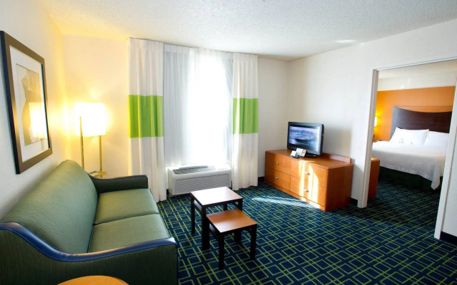 photo 5 of Fairfield Inn & Suites by Marriott Arlington Six Flags