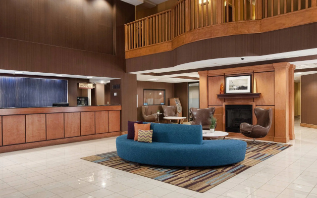 photo 2 of Fairfield Inn & Suites Atlanta Airport South/Sullivan Road