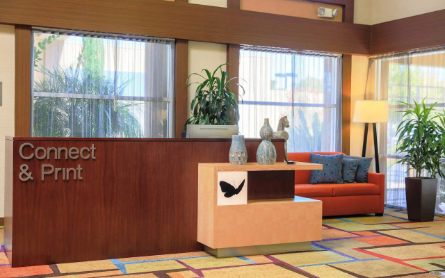 photo 2 of Fairfield Inn & Suites by Marriott San Jose Airport