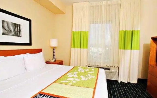 photo 3 of Comfort Inn & Suites South Akron