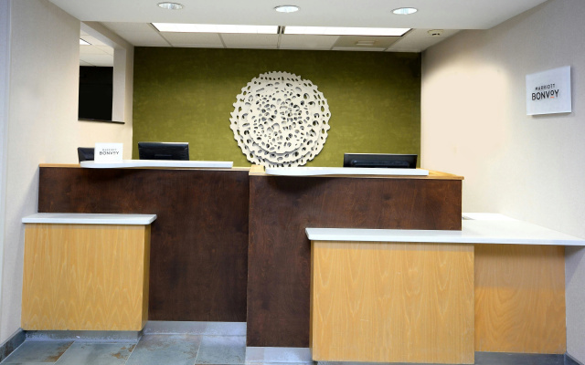 photo 2 of Fairfield Inn & Suites by Marriott Charlottesville North