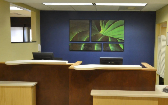 photo 5 of Fairfield Inn & Suites by Marriott Charlottesville North
