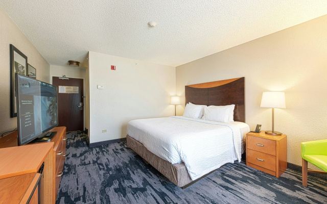 photo 3 of Fairfield Inn & Suites by Marriott Chicago Naperville