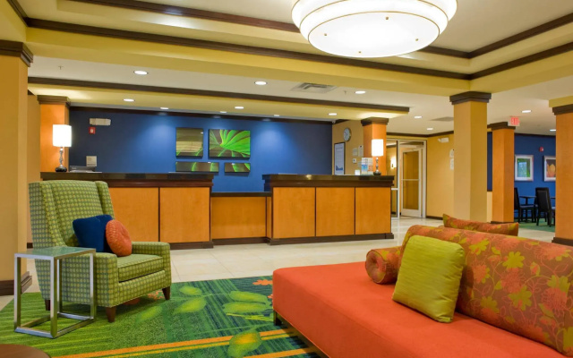 photo 2 of Fairfield Inn & Suites by Marriott Commerce