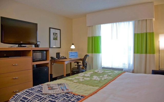 photo 3 of Fairfield Inn & Suites by Marriott Commerce