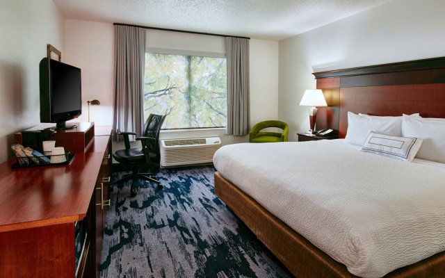 photo 2 of Fairfield Inn & Suites by Marriott Detroit Livonia