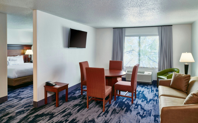 photo 5 of Fairfield Inn & Suites by Marriott Detroit Livonia