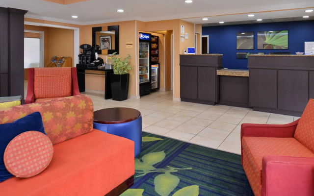 photo 2 of Fairfield Inn & Suites by Marriott Gulfport