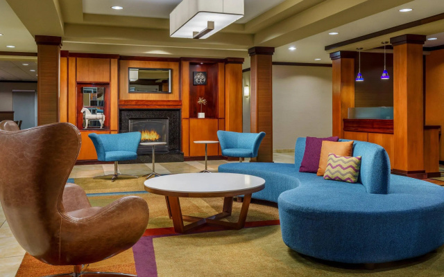 photo 2 of Fairfield Inn & Suites by Marriott Peoria East