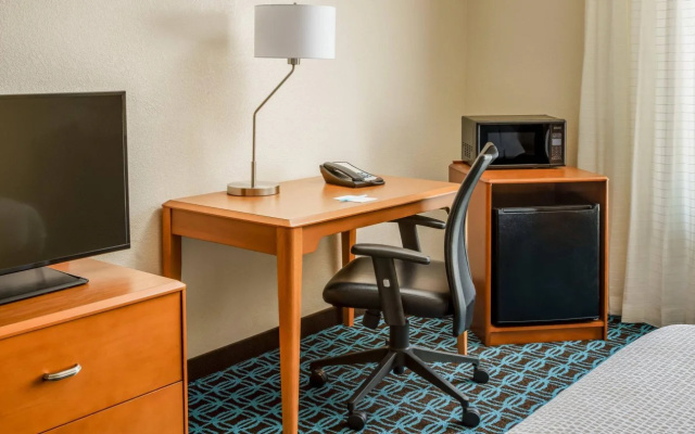 photo 3 of Fairfield Inn & Suites by Marriott Peoria East