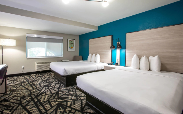 photo 3 of Country Inn & Suites by Radisson, Phoenix Airport, AZ