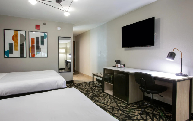 photo 4 of Country Inn & Suites by Radisson, Phoenix Airport, AZ