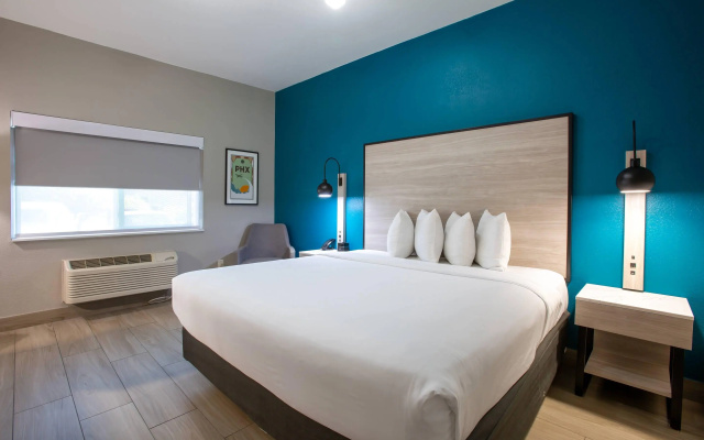 photo 5 of Country Inn & Suites by Radisson, Phoenix Airport, AZ